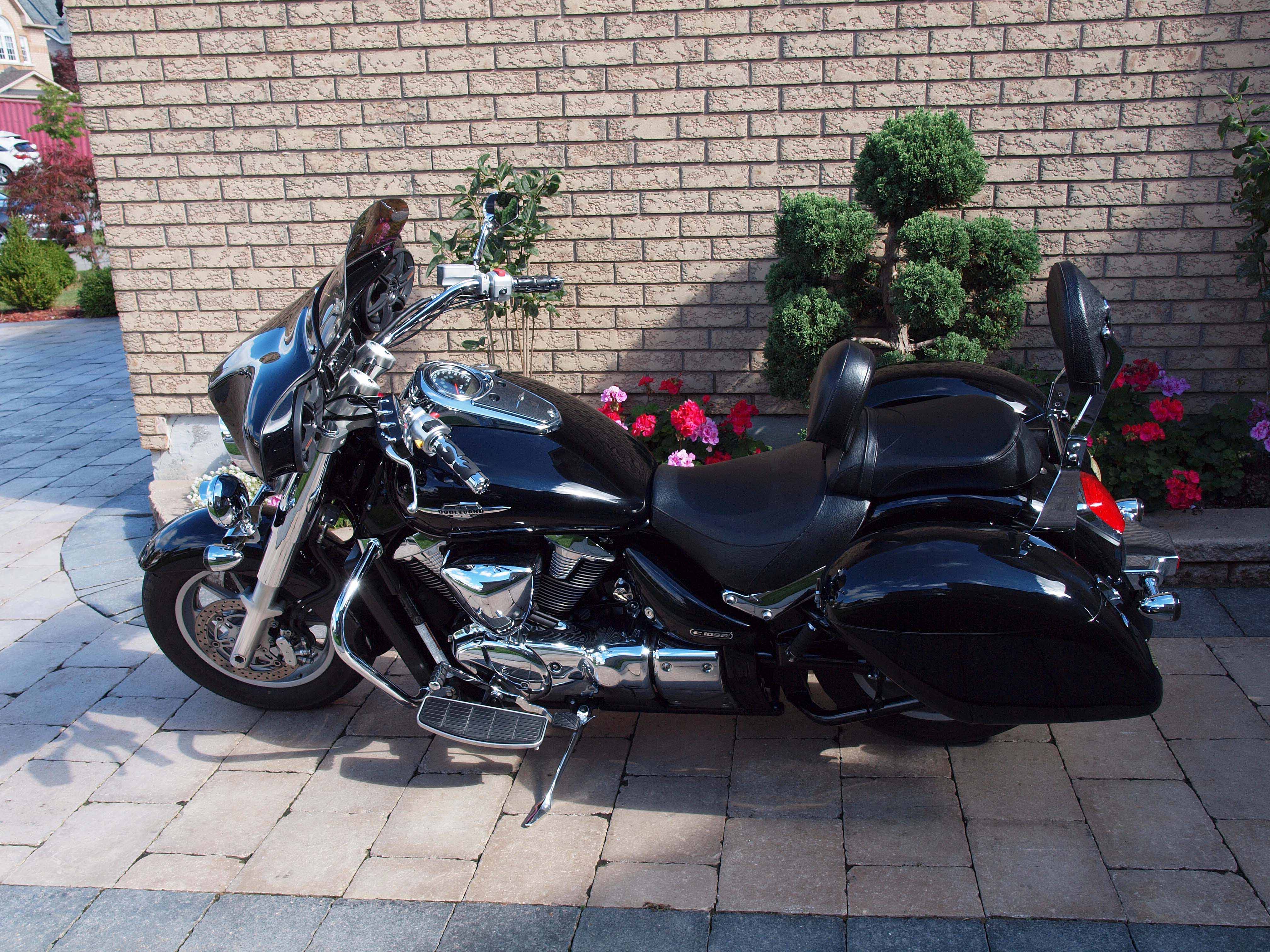 Suzuki C109R 2008 Black