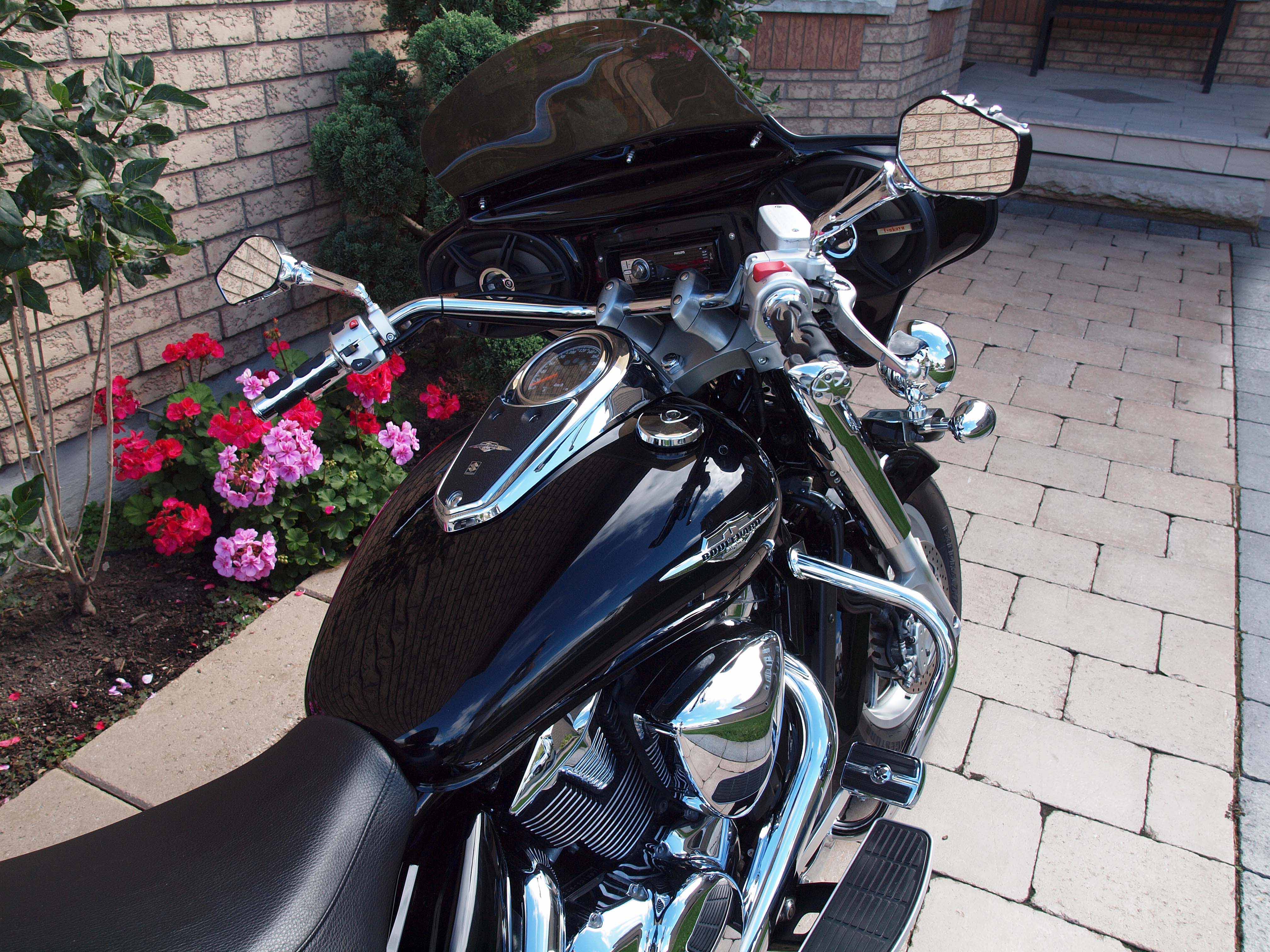 Suzuki C109R 2008 Black