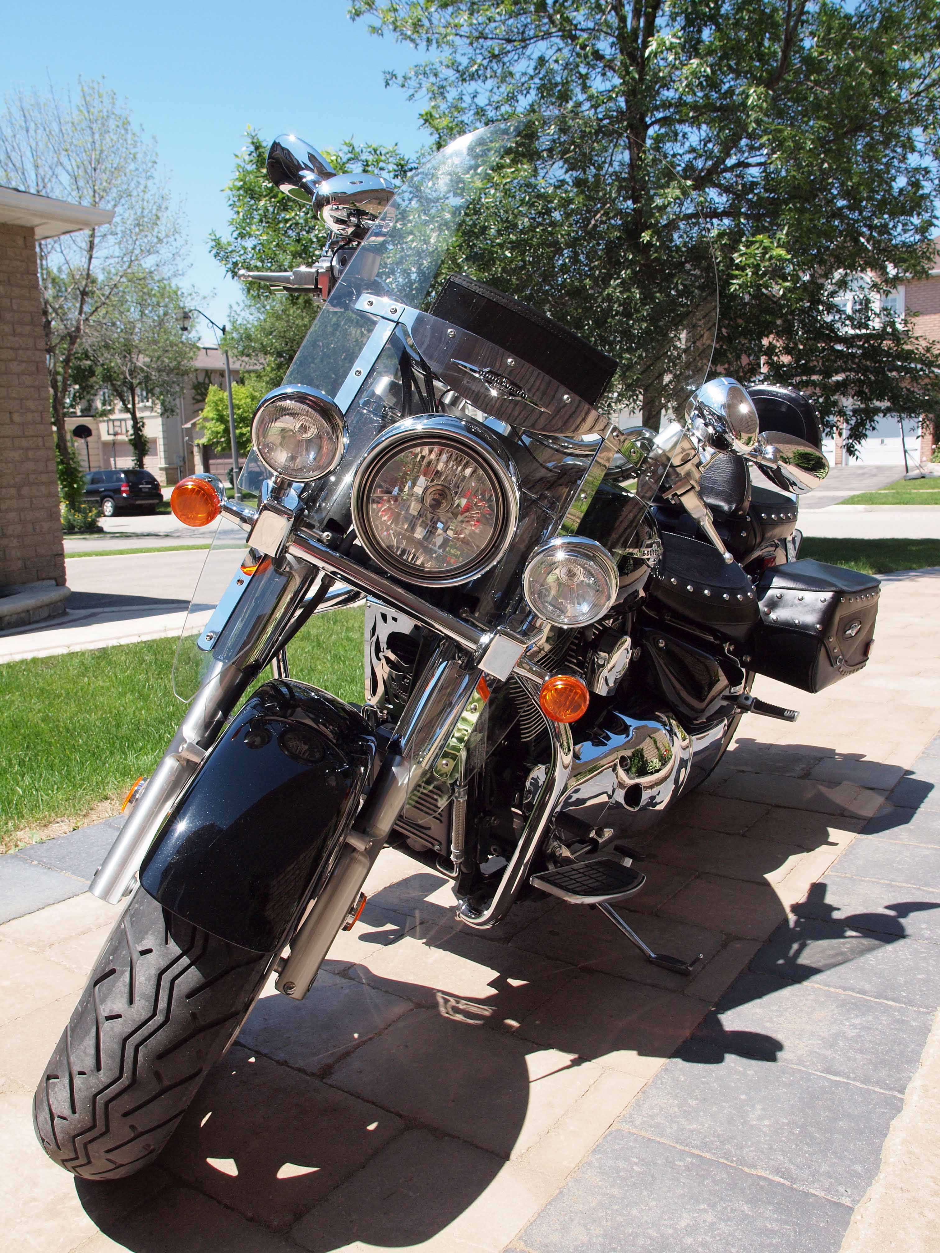 Suzuki C90T 2007 Black
